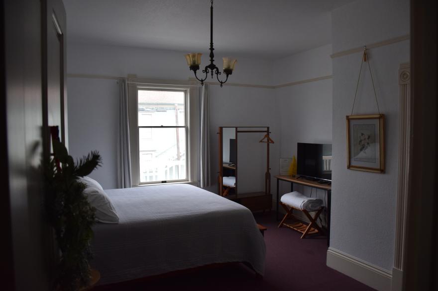 Tomales Hotel Guest Room